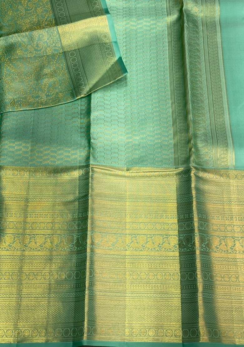 Green Pure Tissue Kanchipuram Silk Saree With Traditional Woven Design For Women - Indya