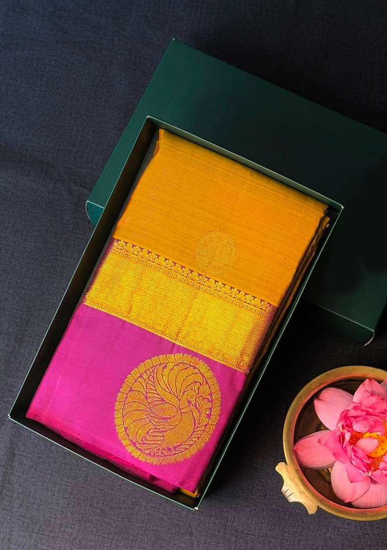 Olive Green And Purple Pure Vintage Kanchipuram Silk Saree With Traditional Woven Design For Women - Indya