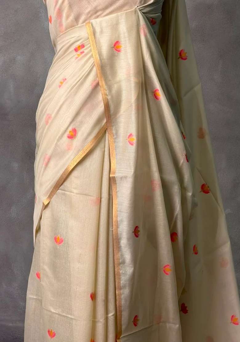 Ivory Chanderi Silk Cotton Jamdani Woven Saree With Traditional Woven Design For Women - Indya