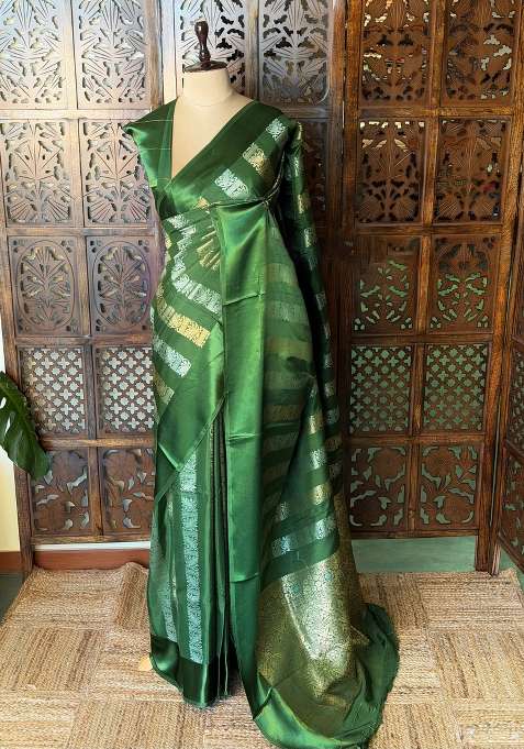 Green Banarasi Crape Silk Saree With Traditional Woven Design For Women