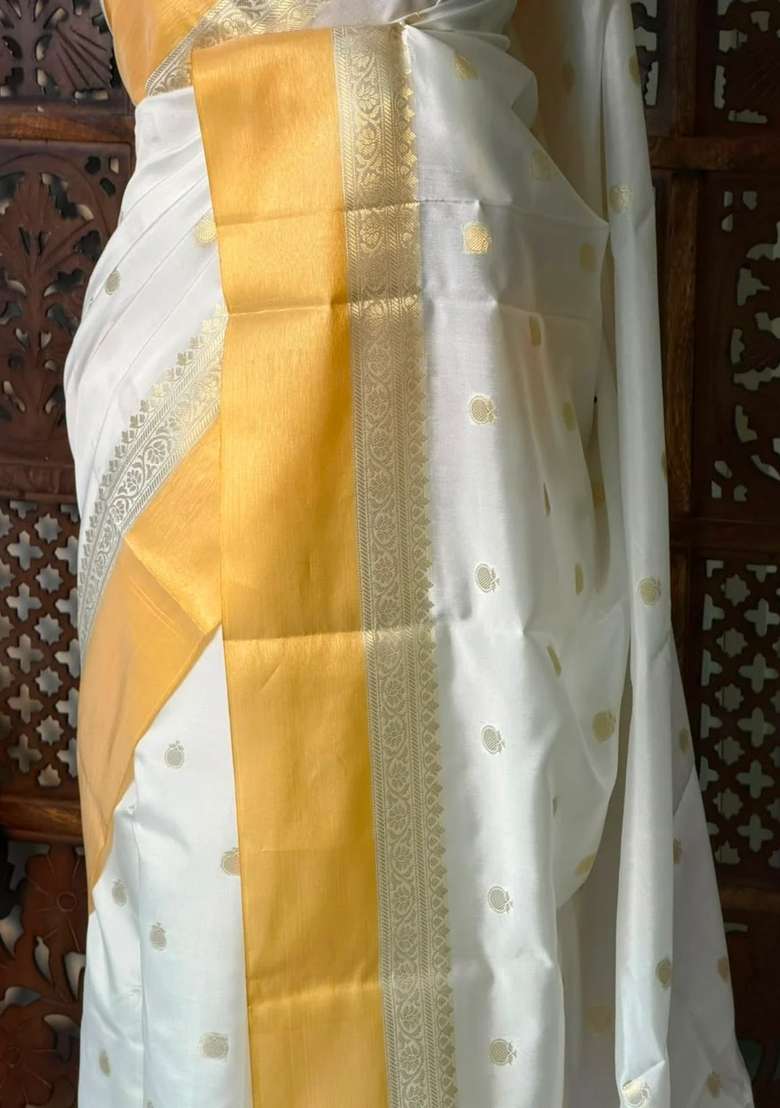 Off White And Gold Semi Banarasi Silk Saree With Traditional Woven Design For Women - Indya