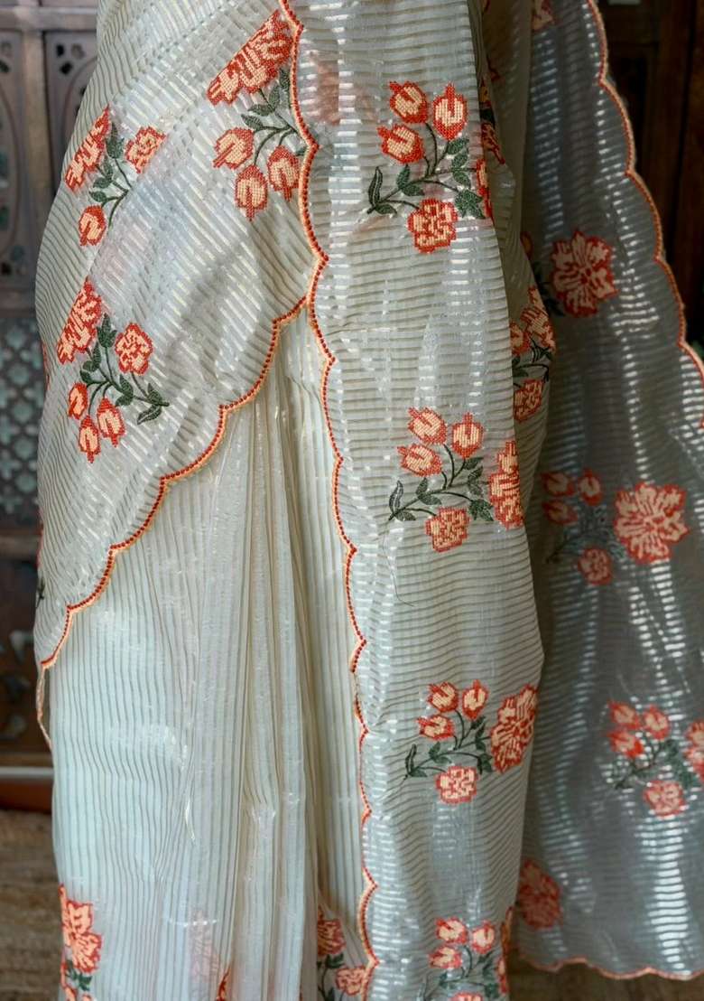 White Tissue Silk Saree With Traditional Woven Design For Women - Indya