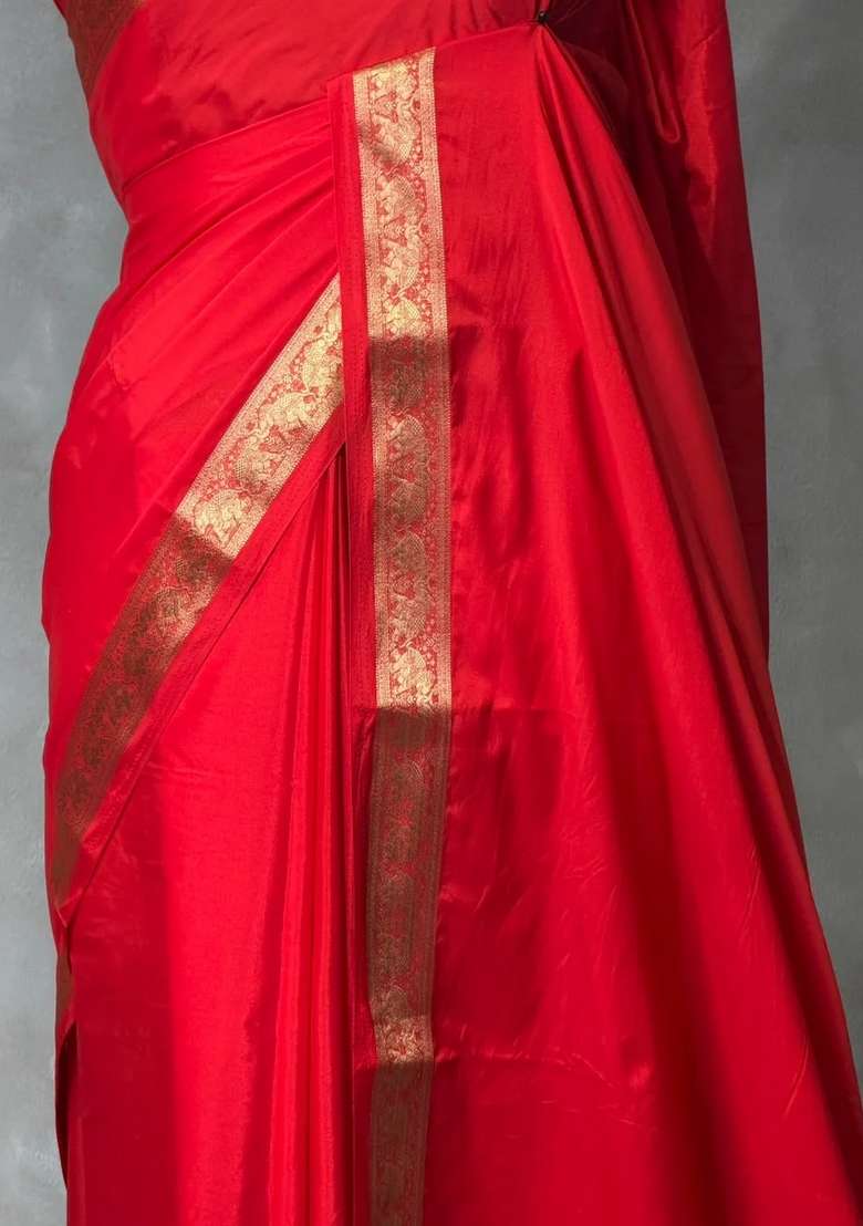 Red Semi Mysore Crepe Silk Saree With Traditional Woven Design For Women - Indya