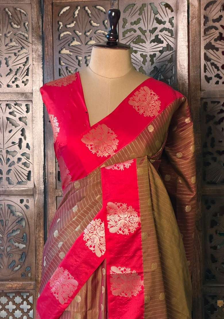 Olive Green And Red Pure Soft Silk Saree With Traditional Woven Design For Women - Indya