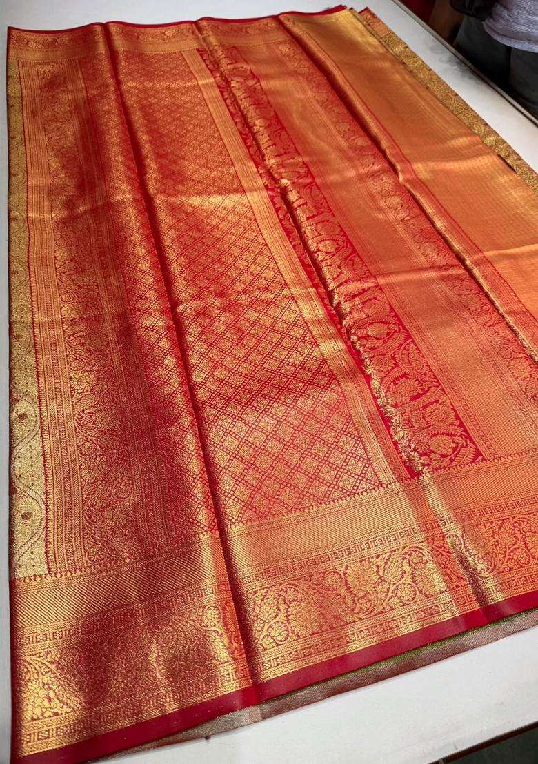 Red Tissue Kanchipuram Saree With Traditional Woven Design For Women - Indya