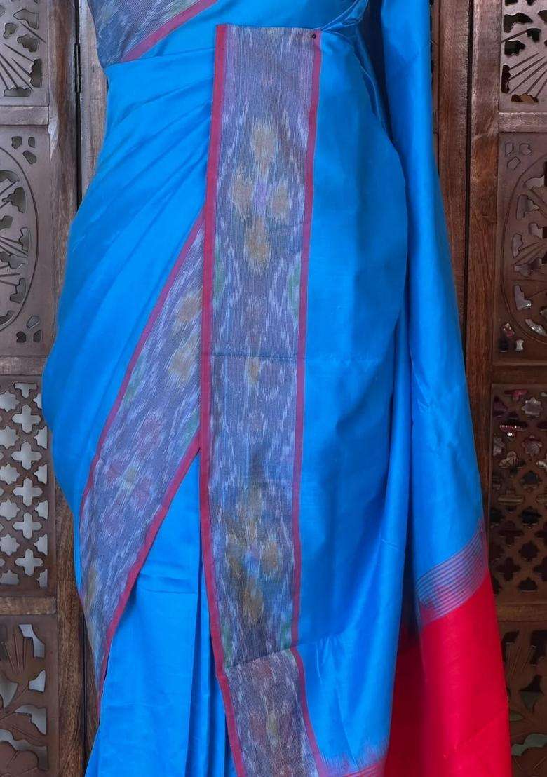 Blue And Rani Handloom Silk Cotton Saree With Traditional Woven Design For Women - Indya