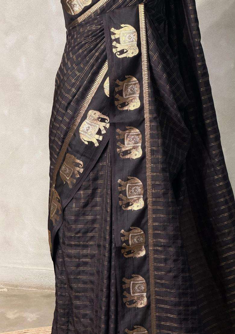 Black Soft Silk Saree With Traditional Woven Design For Women - Indya