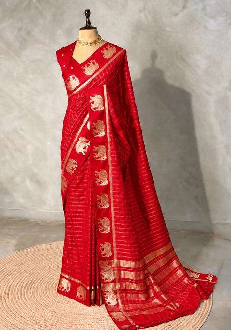 Red Soft Silk Saree With Traditional Woven Design For Women