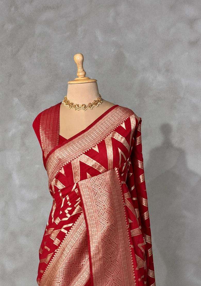 Red Banarasi Banarasi Georgette Saree With Traditional Woven Design For Women - Indya