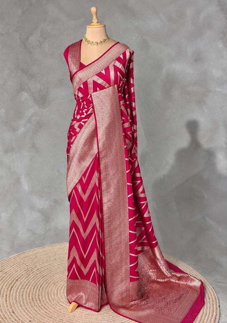 Dark Pink Banarasi Georgette Saree With Traditional Woven Design For Women - Indya