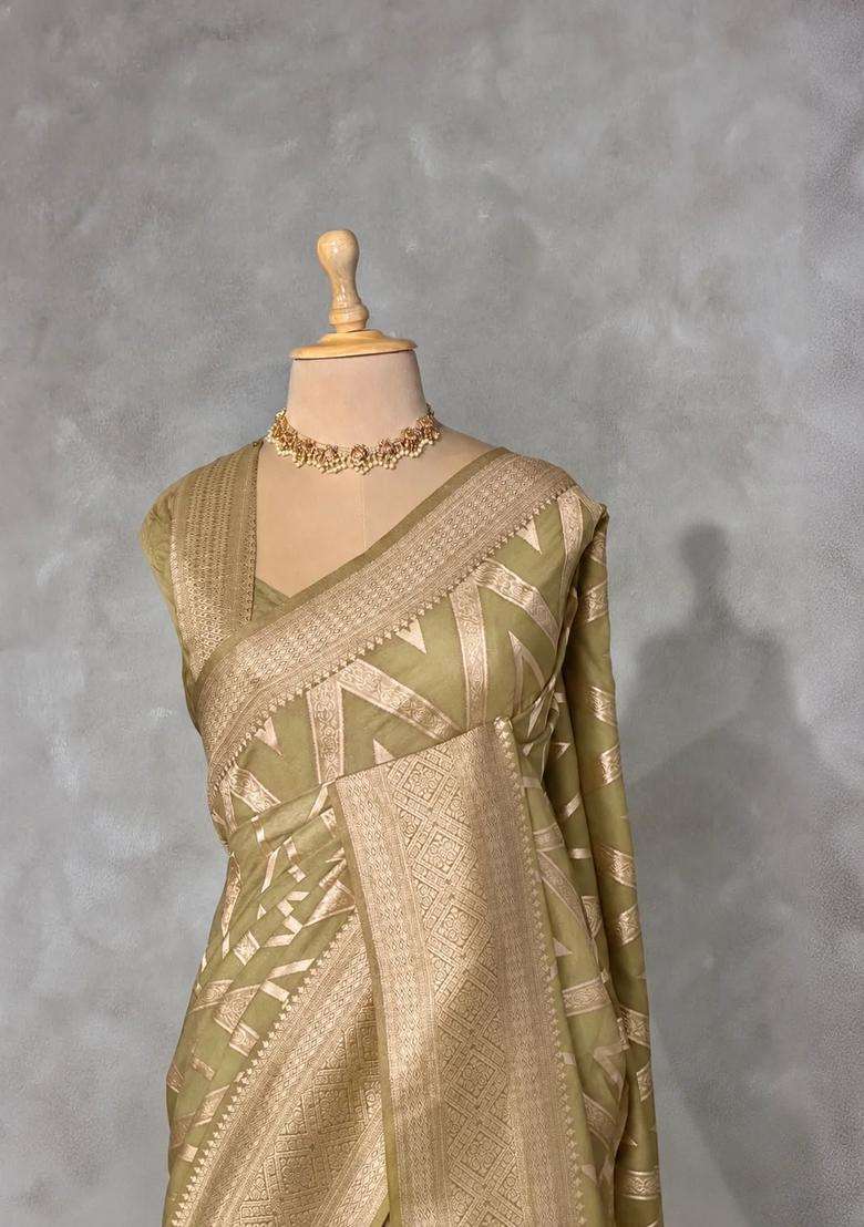 Pastel Green Banarasi Georgette Saree With Traditional Woven Design For Women - Indya