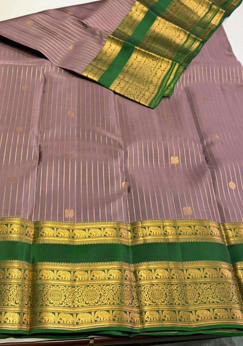 Lavender And Green Pure Vintage Kanchipuram Silk Saree With Traditional Woven Design For Women - Indya