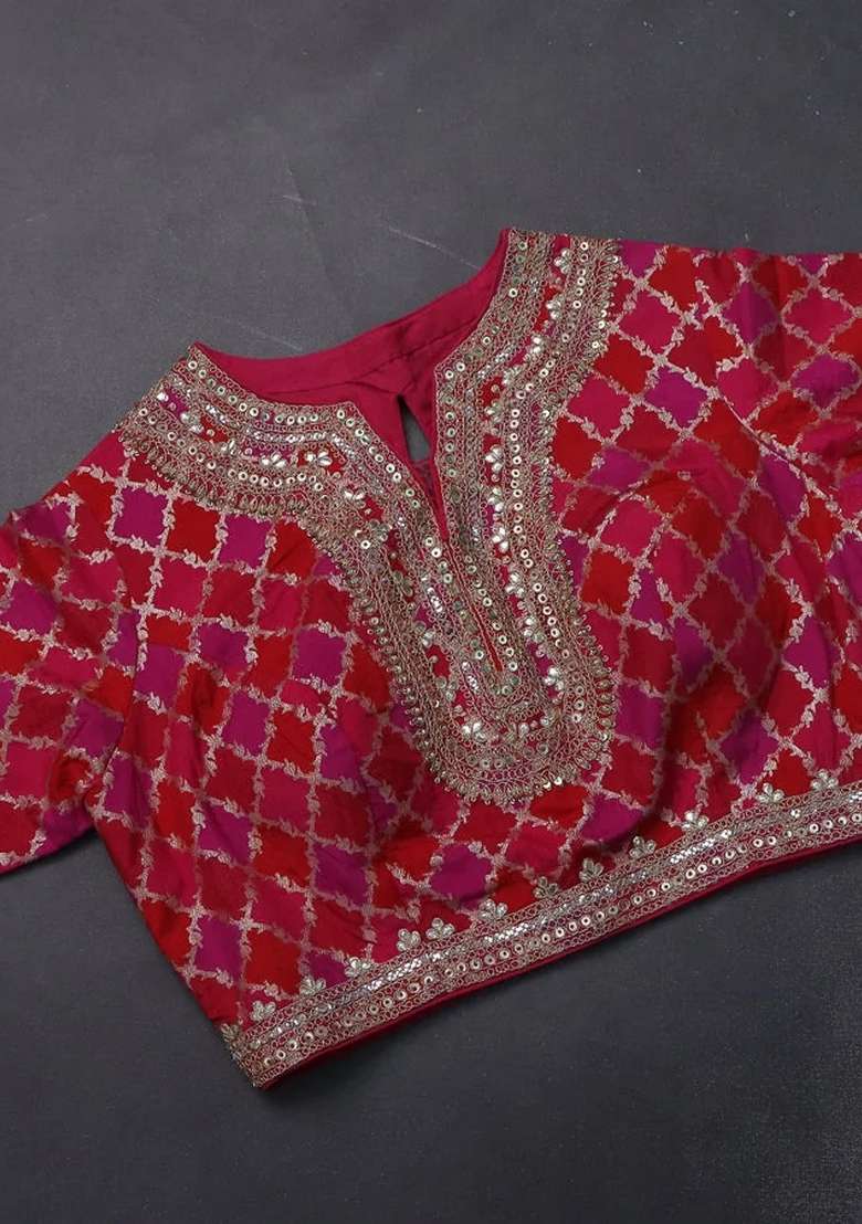 Crush Tissue Silk Saree Dual Shade Of Golden Pink And Pink With Plain Body Gotapatti Lace Work Pallu With Traditional Woven Design For Women - Indya