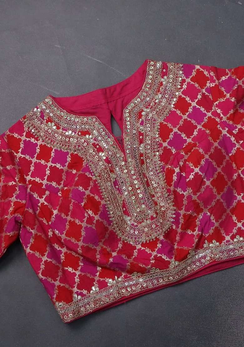 Crush Tissue Silk Saree Dual Shade Of Golden Bluish Grey And Pink With Plain Body Gotapatti Lace Work Pallu With Traditional Woven Design For Women - Indya