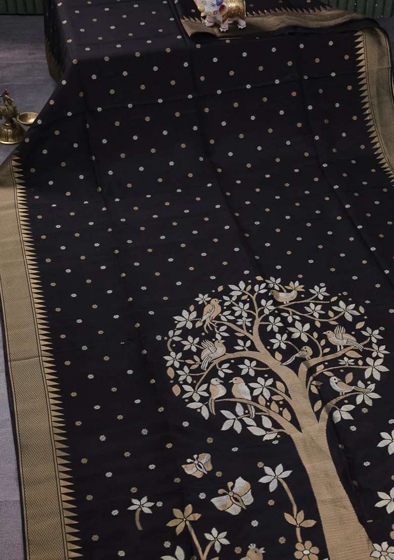 Munga Crepe Silk Saree Black And Pink With Silver Gold Zari Woven Buttas And Rich Zari Woven Pallu With Buttas And Brocade Design For Women - Indya