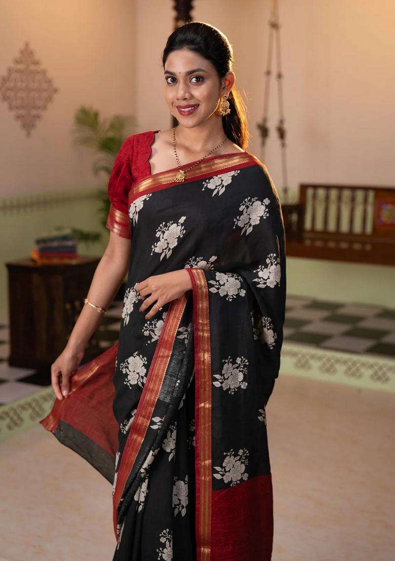 Muslin Silk Saree Black And Maroon With Floral Butta Prints And Zari Woven Border With Printed Design For Women - Indya