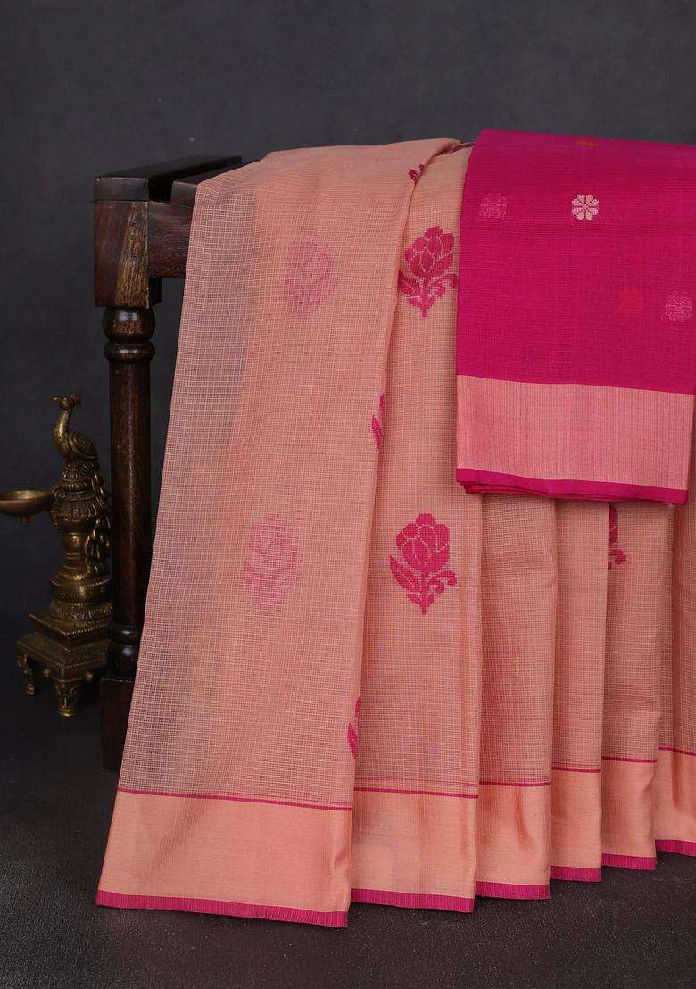 Handloom Kota Cotton Saree Pastel Peach And Pink With Floral Thread Woven Buttas And Rettapet Border With Buttas And Brocade Design For Women - Indya