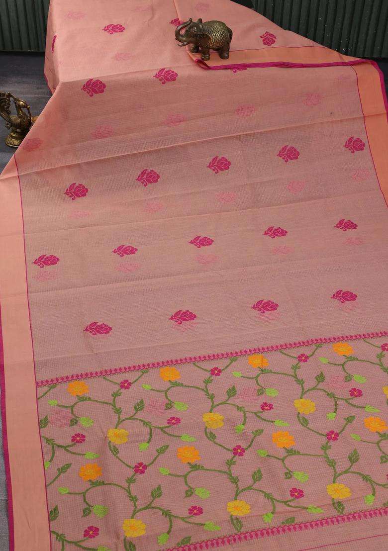 Handloom Kota Cotton Saree Pastel Peach And Pink With Floral Thread Woven Buttas And Rettapet Border With Buttas And Brocade Design For Women - Indya