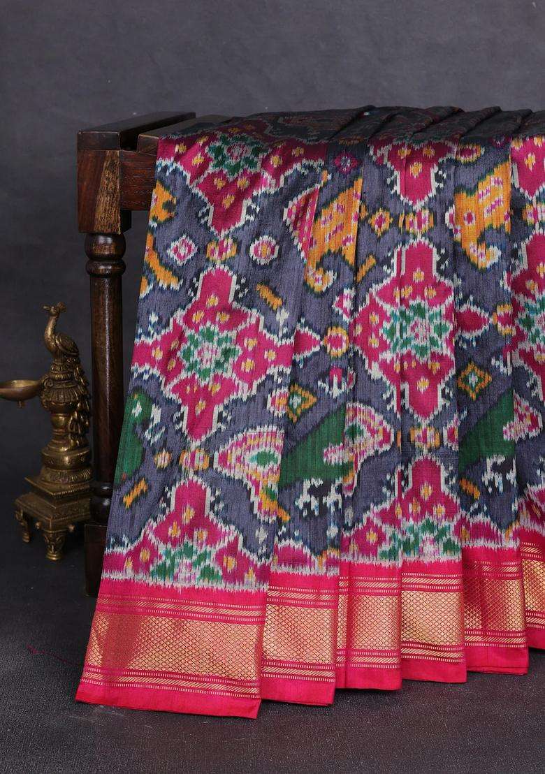 Pochampally Silk Saree Dark Grey And Dark Pink With Allover Ikat Weaves And Zari Woven Border With Traditional Woven Design For Women - Indya