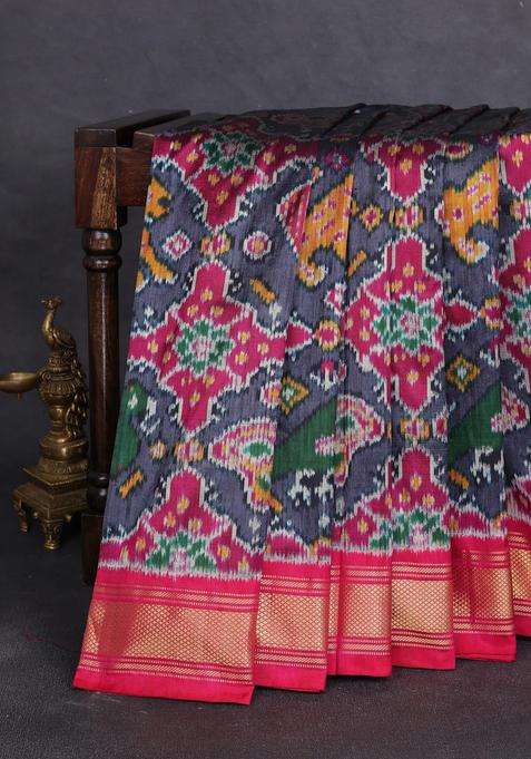 Pochampally Silk Saree Dark Grey And Dark Pink With Allover Ikat Weaves And Zari Woven Border With Traditional Woven Design For Women