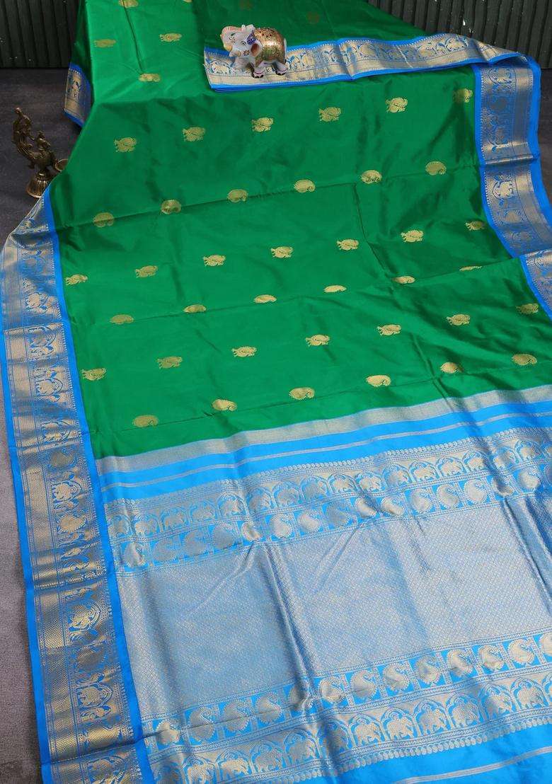 10 Yards Pure Kanchipuram Silk Saree Green And Cs Blue With Annam Paisley Zari Woven Buttas And Rich Zari With Buttas And Brocade Design For Women - Indya