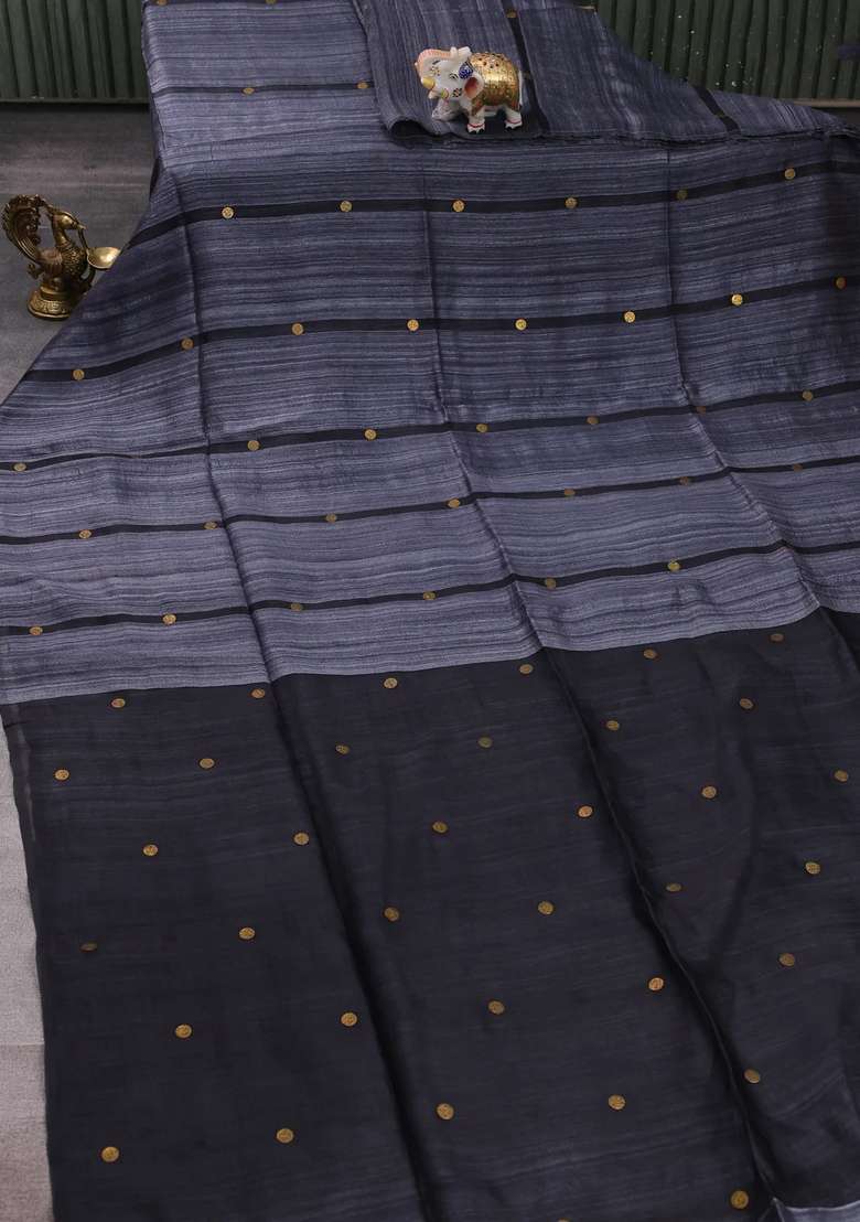 Matka Silk Saree Grey With Allover Coin Buttas In Borderless Style With Buttas And Brocade Design For Women - Indya