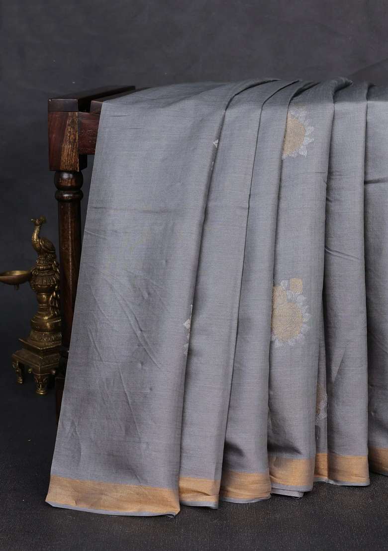 Banana Silk Saree Grey With Silver Zari Woven Buttas And Zari Woven Border With Buttas And Brocade Design For Women - Indya