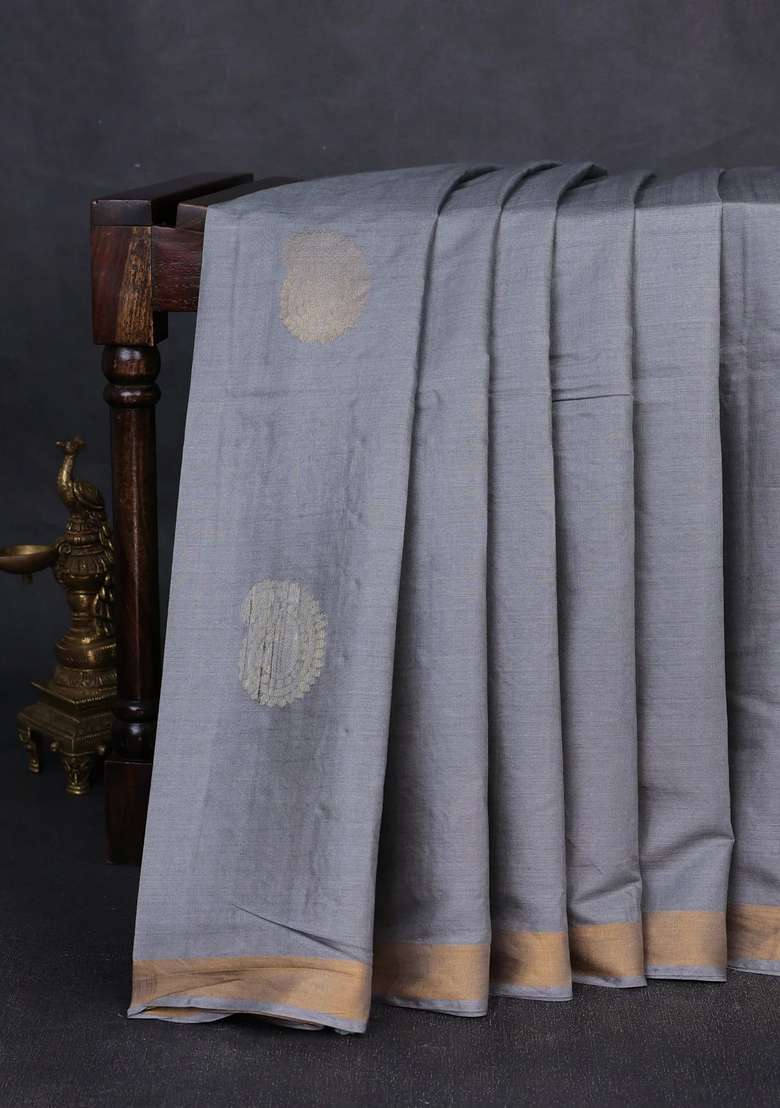 Banana Silk Saree Grey With Thread Zari Woven Paisley Buttas And Zari Woven Border With Buttas And Brocade Design For Women - Indya