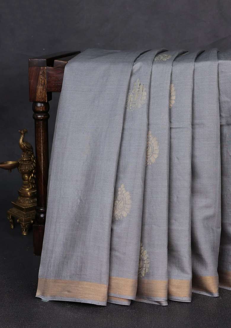 Banana Silk Saree Grey With Thread Zari Woven Buttas And Zari Woven Border With Buttas And Brocade Design For Women - Indya