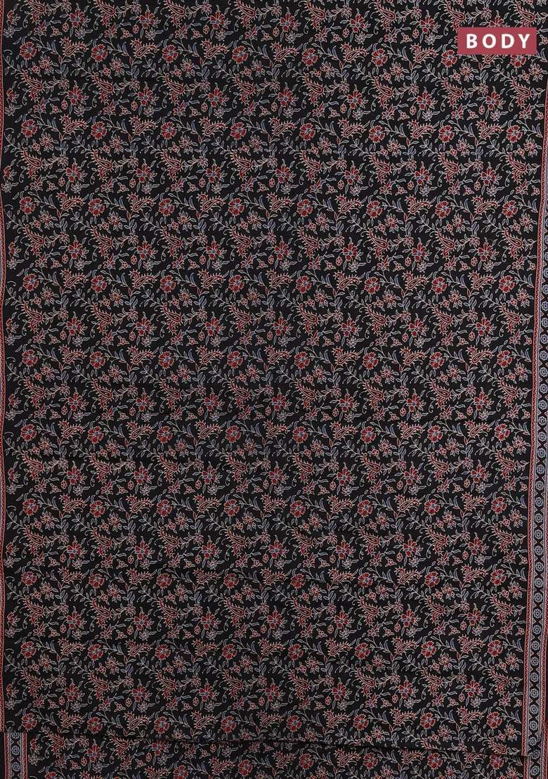 Muslin Cotton Saree Black With Allover Kalamkari Prints And Printed Border For Women - Indya