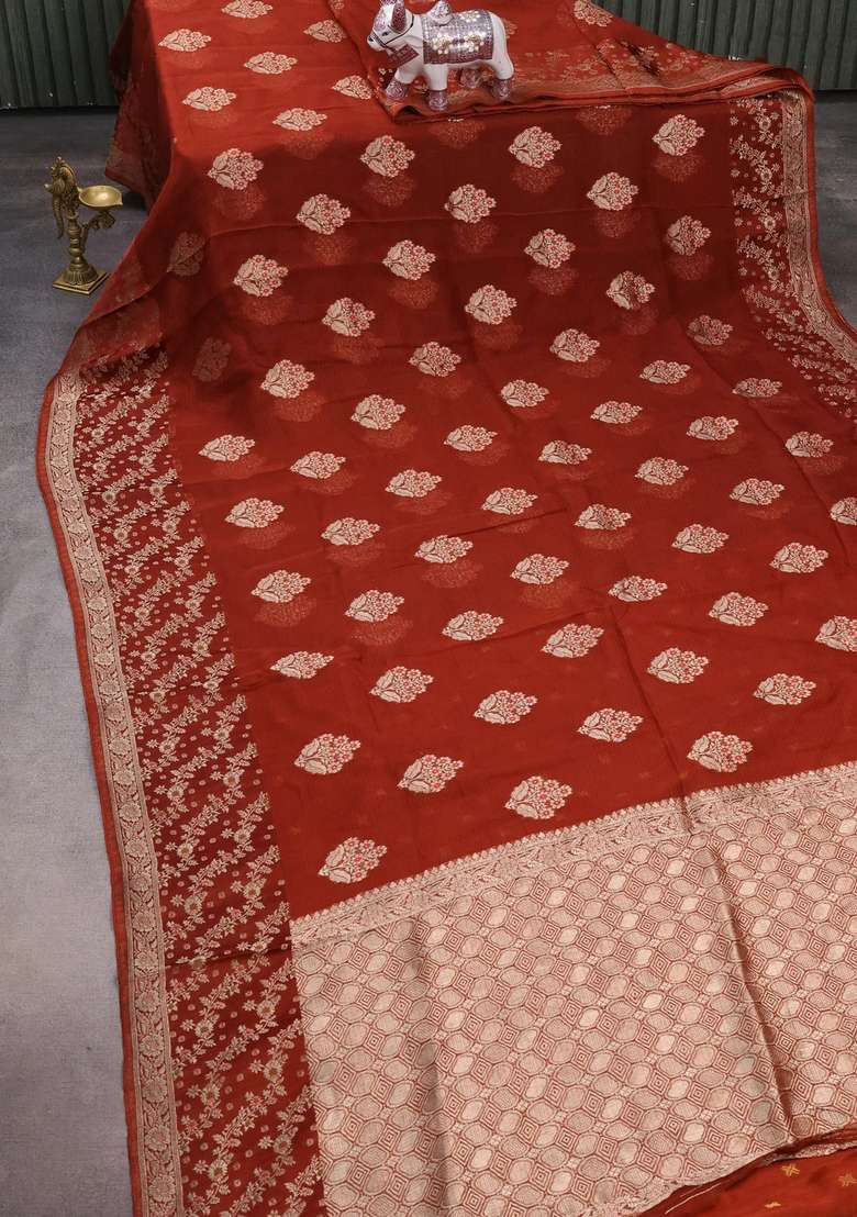 Silk Kota Cotton Saree Rust Shade With Allover Thread Zari Woven Floral Buttas And Zari Woven Border With Buttas And Brocade Design For Women - Indya