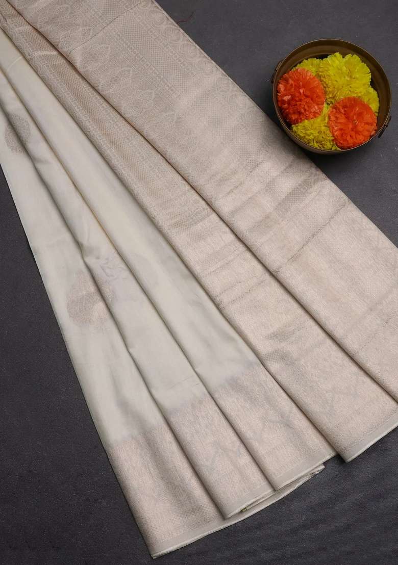 Semi Chanderi Silk Cotton Saree Off White With Zari Woven Buttas And Zari Woven Border With Buttas And Brocade Design For Women - Indya