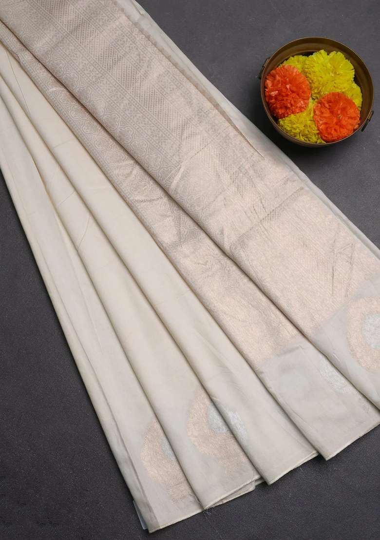 Semi Chanderi Silk Cotton Saree Off White With Plain Body And Zari Woven Butta Border With Buttas And Brocade Design For Women - Indya