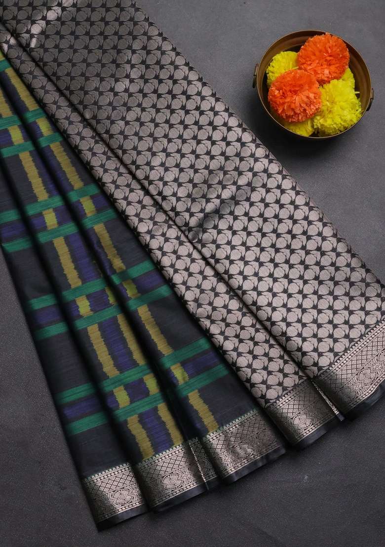 Bangalori Silk Saree Elephant Grey With Allover Ikat Weaves And Zari Woven Border With Traditional Woven Design For Women - Indya