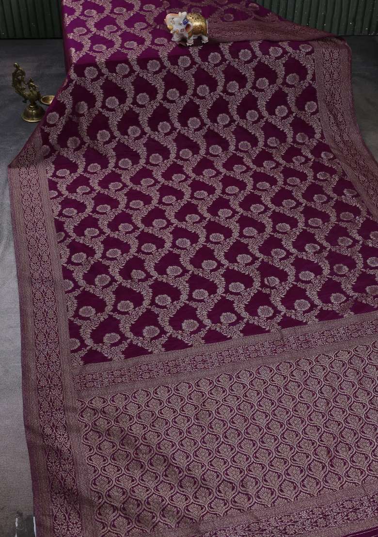 Banarasi Semi Crepe Saree Purple With Allover Thread Zari Weaves And Woven Border With Traditional Woven Design For Women - Indya