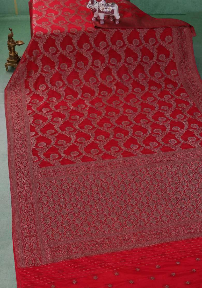 Banarasi Semi Crepe Saree Red With Allover Thread Zari Weaves And Woven Border With Traditional Woven Design For Women - Indya