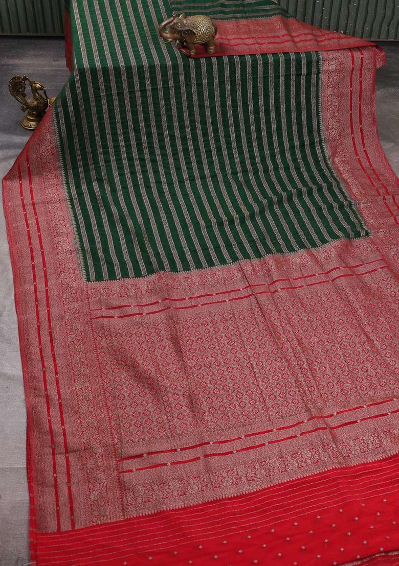 Banarasi Semi Crepe Saree Green And Red With Allover Thread Zari Weaves And Woven Border With Traditional Woven Design For Women - Indya