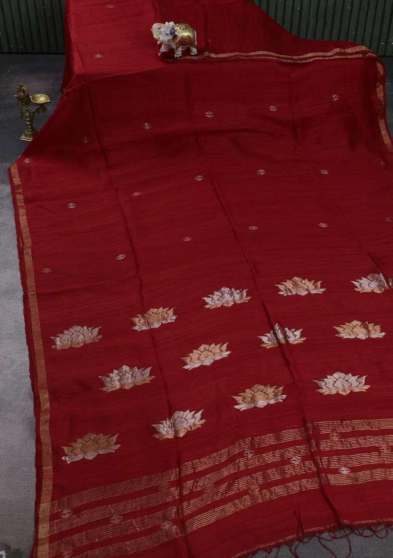 Red Matka Tussar Silk Buttas Saree With Buttas And Brocade Design For Women - Indya
