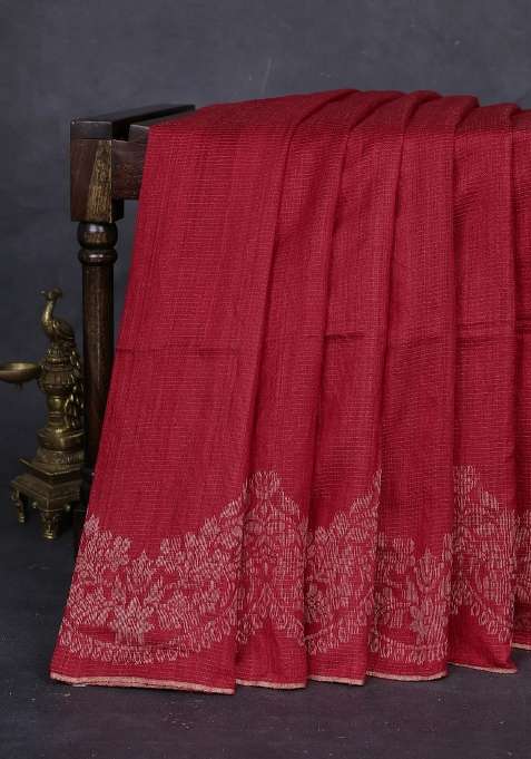 Red Matka Tussar Silk Vairaosi Saree With Traditional Woven Design For Women