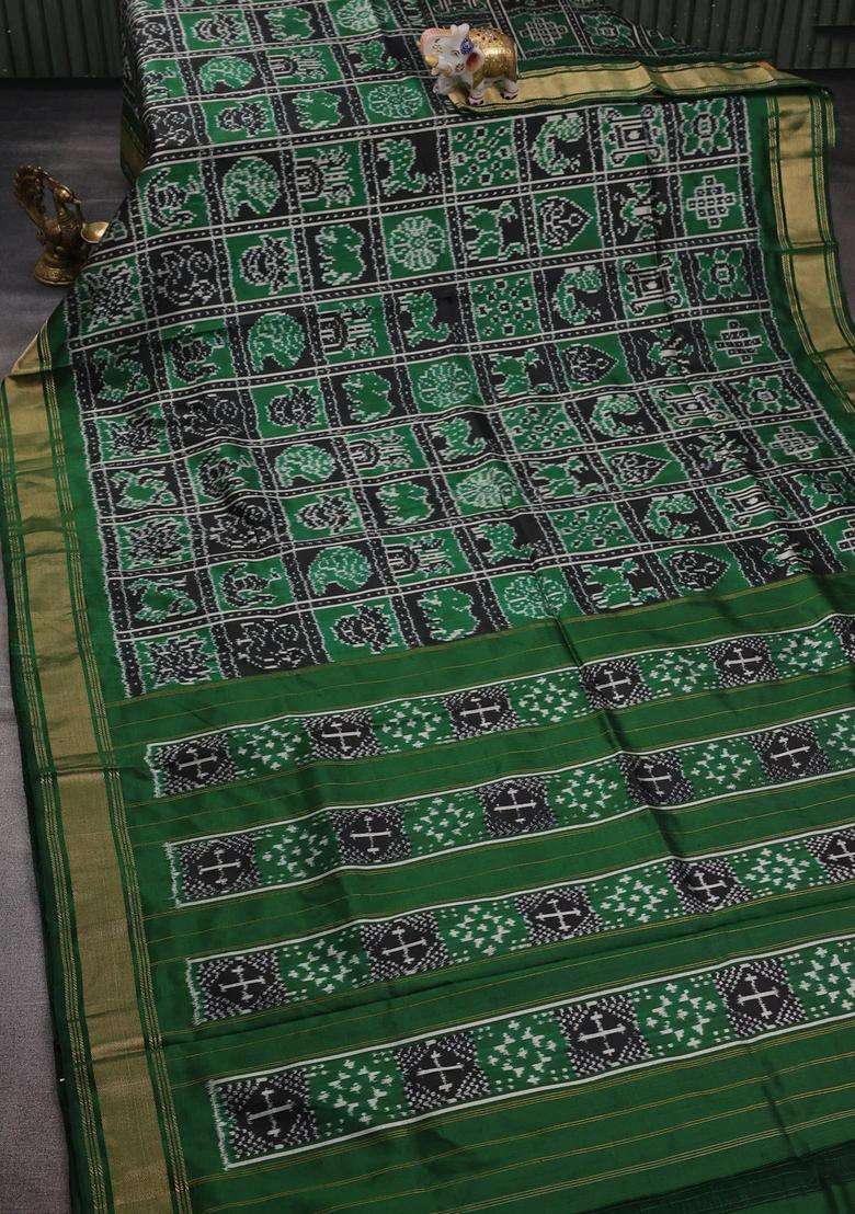 Black Green Pochampally Silk Saree With Traditional Woven Design For Women - Indya