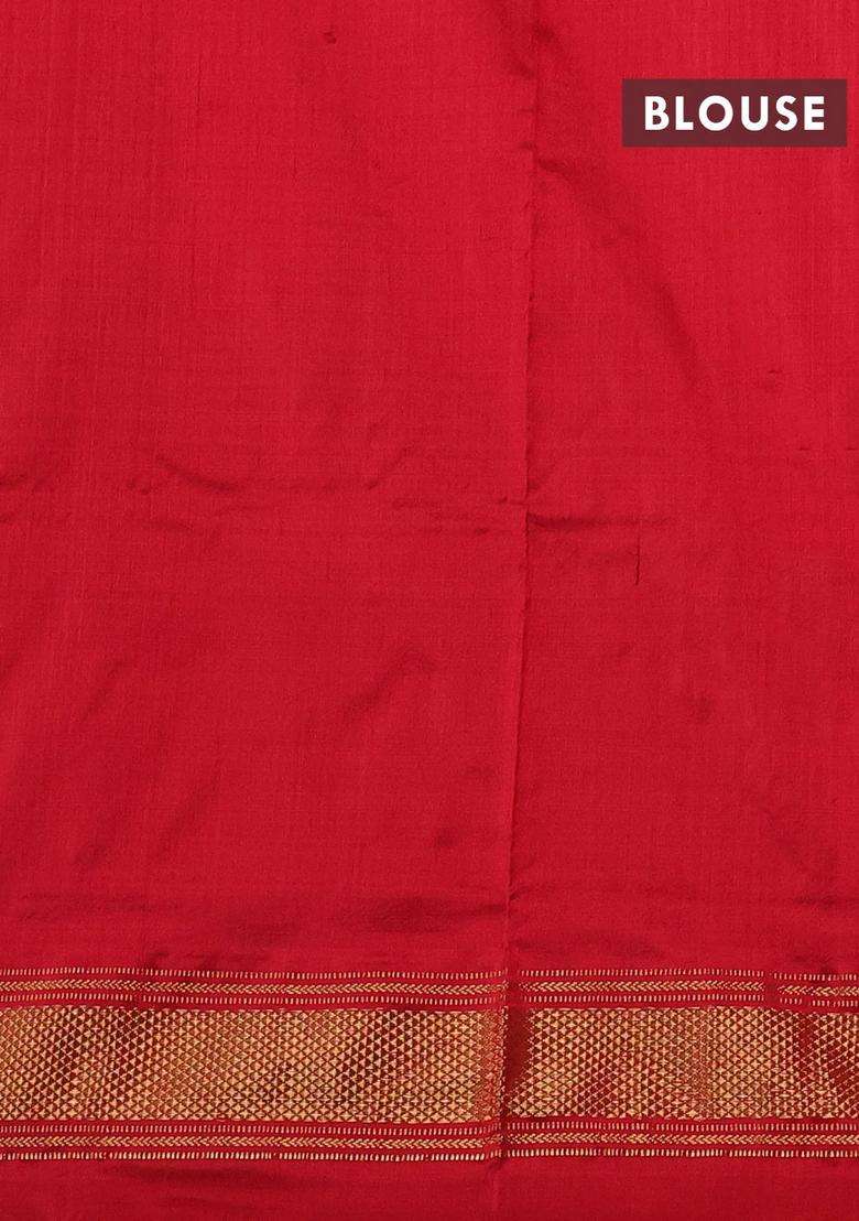 Grey Red Pochampally Silk Saree With Traditional Woven Design For Women - Indya