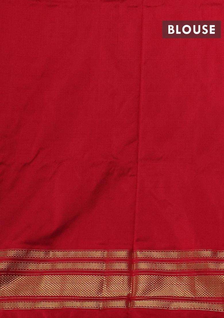 Grey Red Pochampally Silk Saree With Traditional Woven Design For Women - Indya