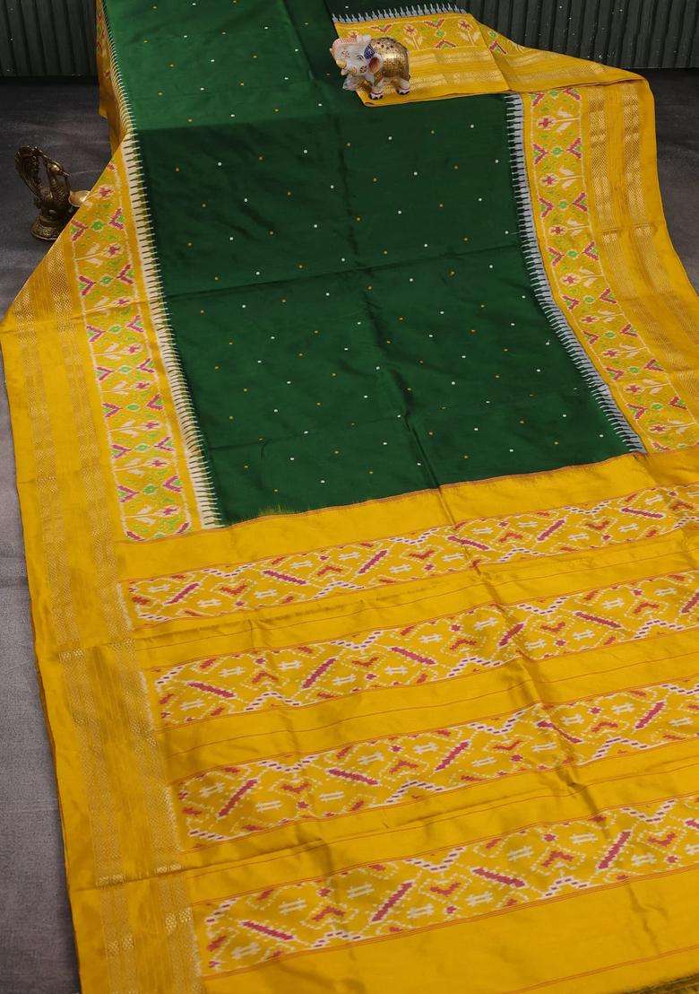 Bottle Green Yellow Pochampally Silk Saree With Traditional Woven Design For Women - Indya