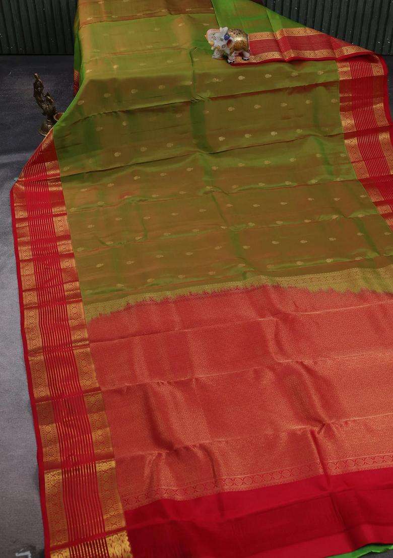 Green Red Kanchipuram Silk Buttas Saree With Buttas And Brocade Design For Women - Indya