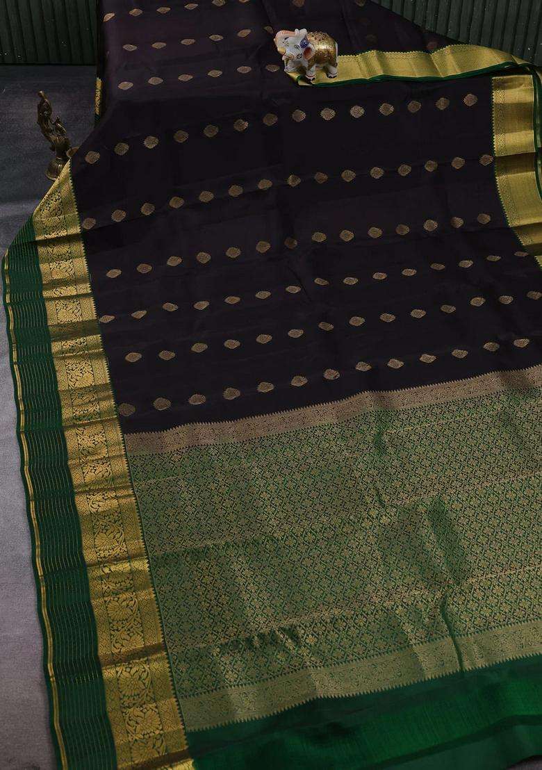 Wine Green Kanchipuram Silk Buttas Saree With Buttas And Brocade Design For Women - Indya