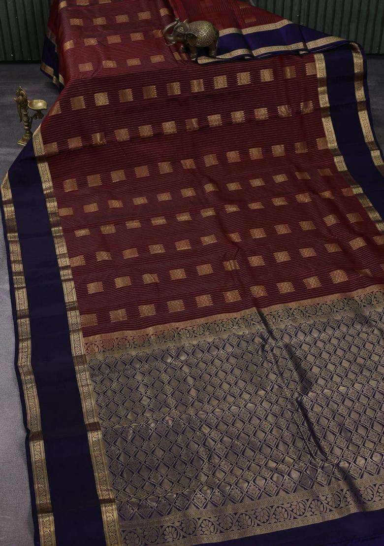 Maroon Navy Blue Kanchipuram Silk Weaves Saree With Traditional Woven Design For Women - Indya