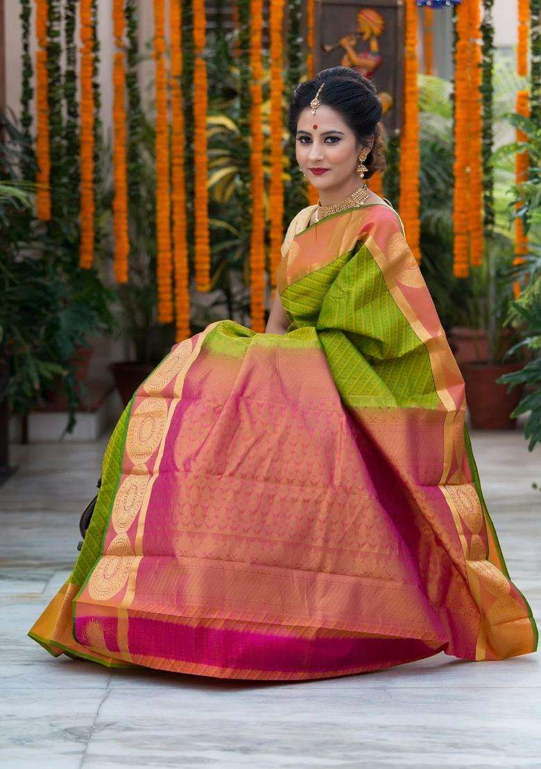 Green With Rust Pallu And Border Pure Soft Silk Saree With Traditional Woven Design For Women - Indya