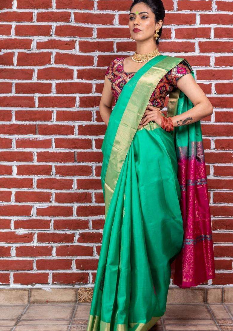 Jade Green With Magenta Pallu Pure Kanjivaram Soft Silk Saree With Traditional Woven Design For Women - Indya