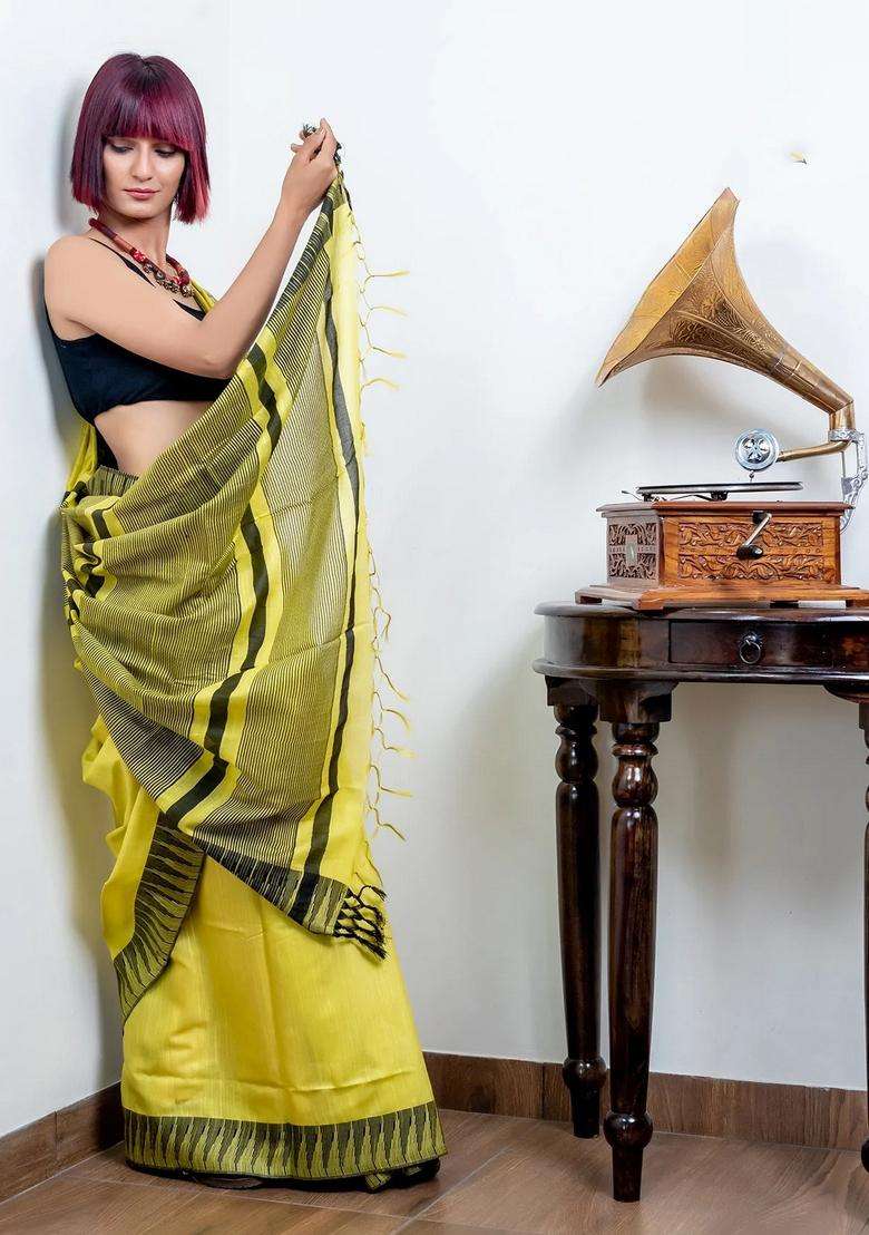 Bumblebee Yellow With Black Temple Border Pure Kota Cotton Saree With Korvai And Temple Border Design For Women - Indya
