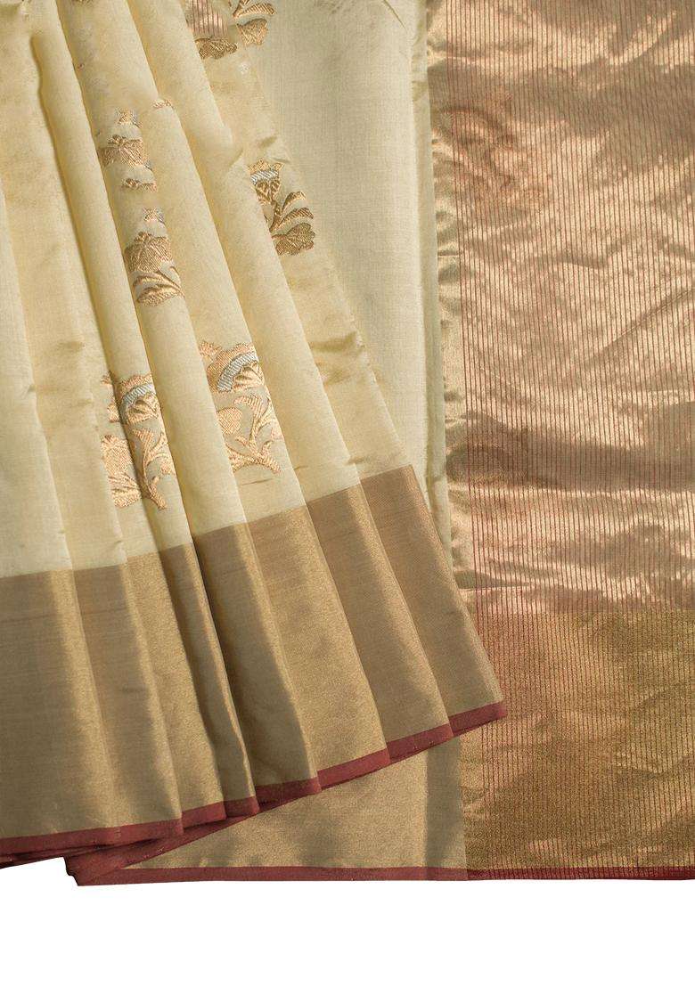 Beige Pure Chandheri Silk Cotton Saree With Golden Silver Zari With Traditional Woven Design For Women - Indya